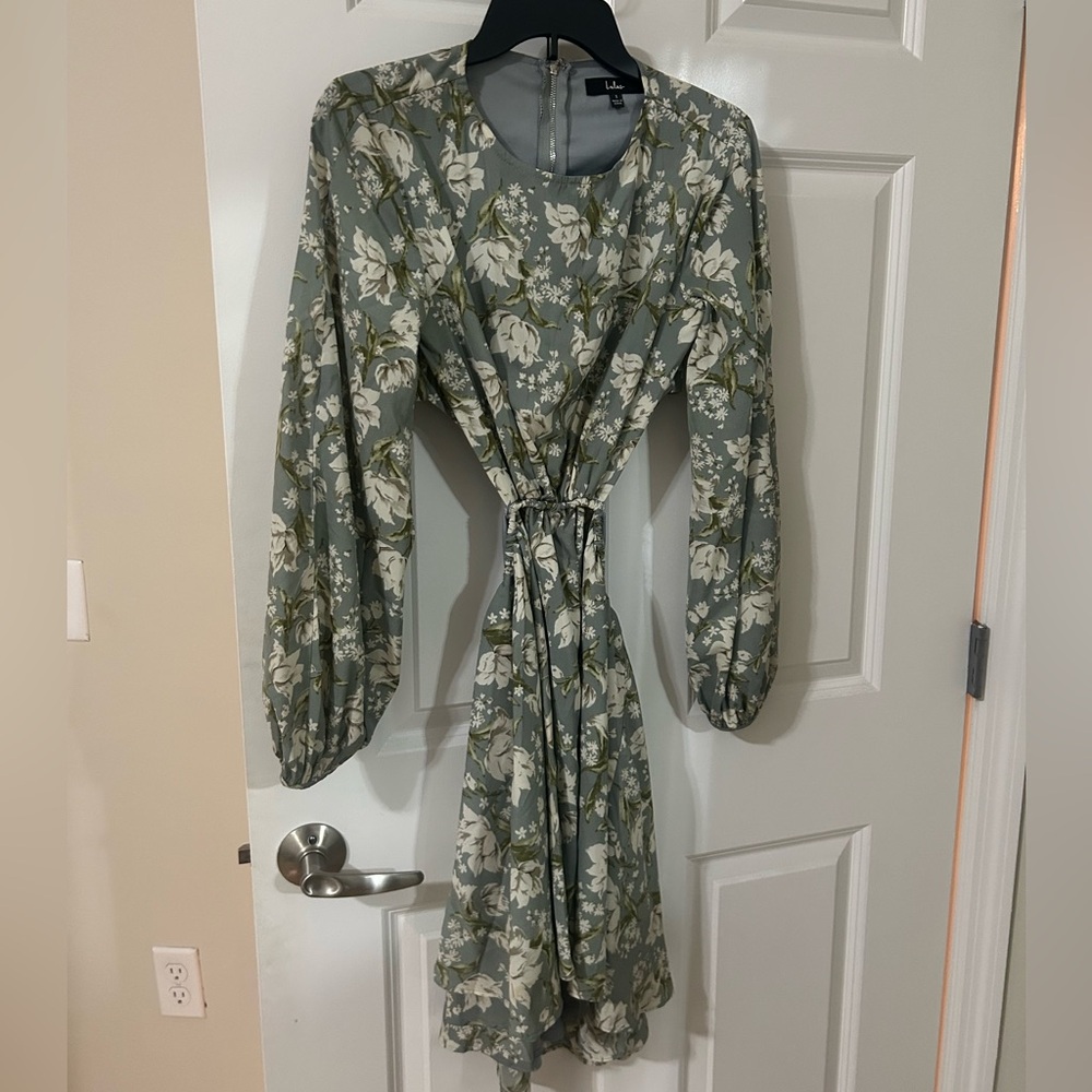 Lulus mini dress long sleeve with open back